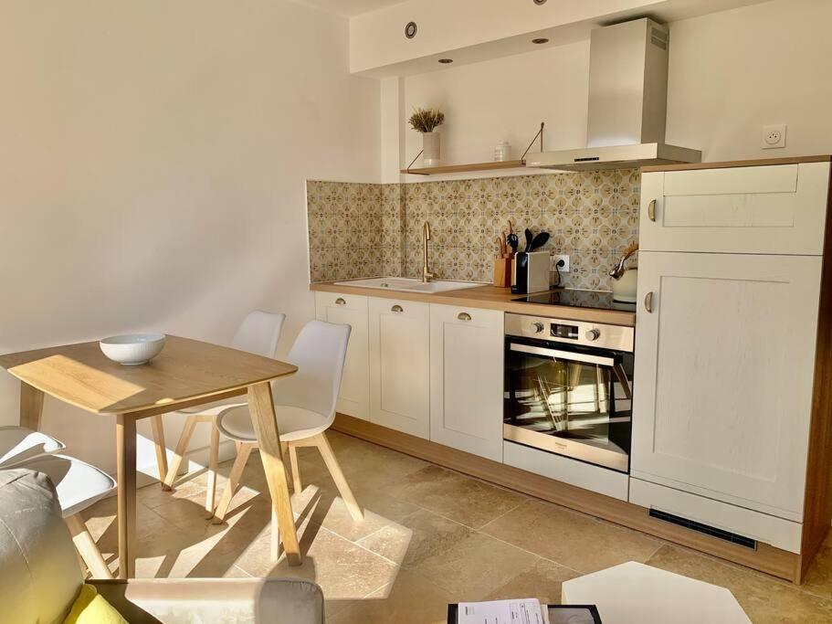 La Reposee, Bas De Villa En Plein Coeur De ונס מראה חיצוני תמונה